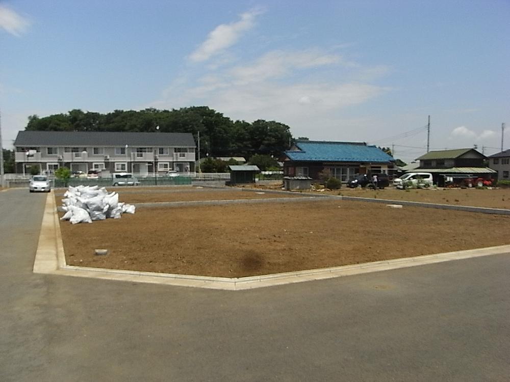 Local land photo. Local is very quiet.