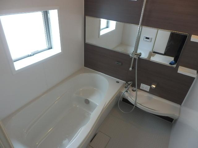 Same specifications photo (bathroom). Same specifications