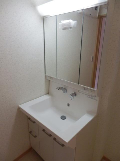 Same specifications photos (Other introspection). Same specifications