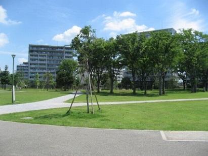 park. 1098m up to Central Park Fukuoka