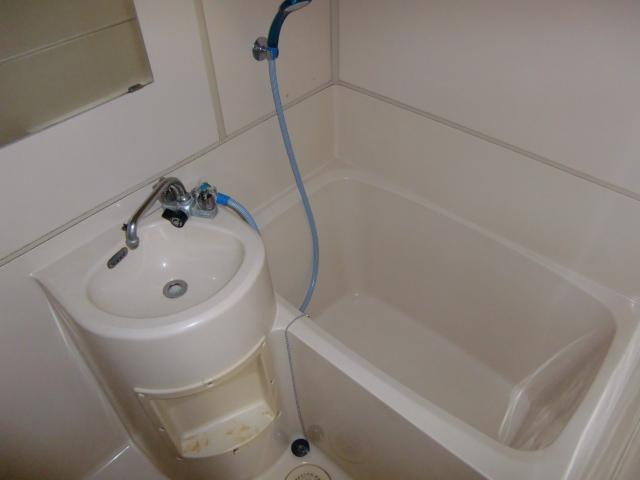 Bath. bus ・ Wash basin