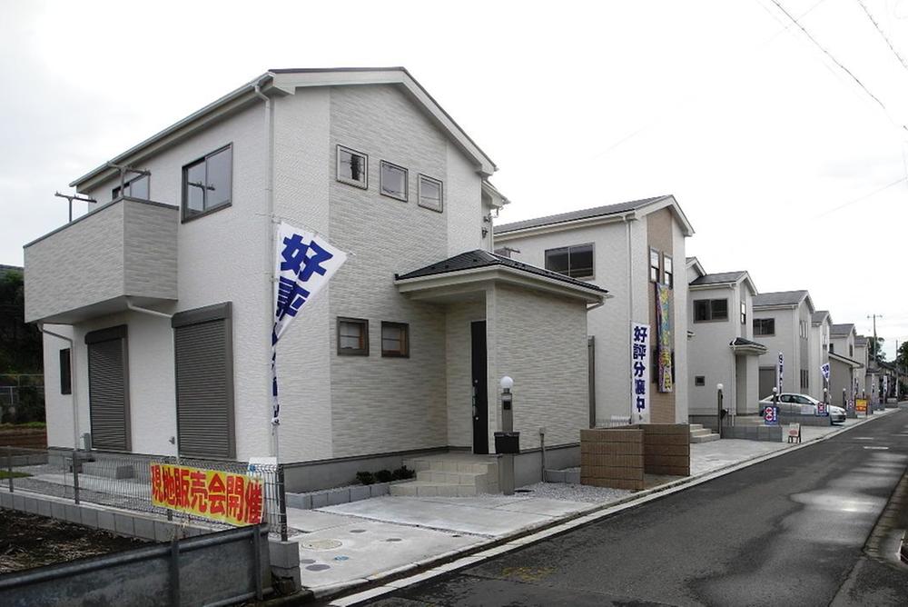 Local photos, including front road. Completed have car space two possible site (October 2013) Shooting