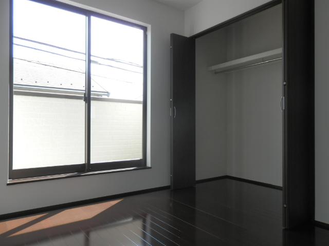 Non-living room. Local (June 2013) Shooting