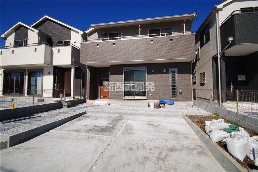 Local appearance photo. Local (September 2012) shooting