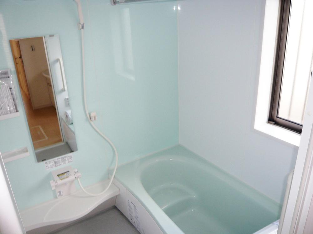 Bathroom. Indoor (12 May 2013) Shooting