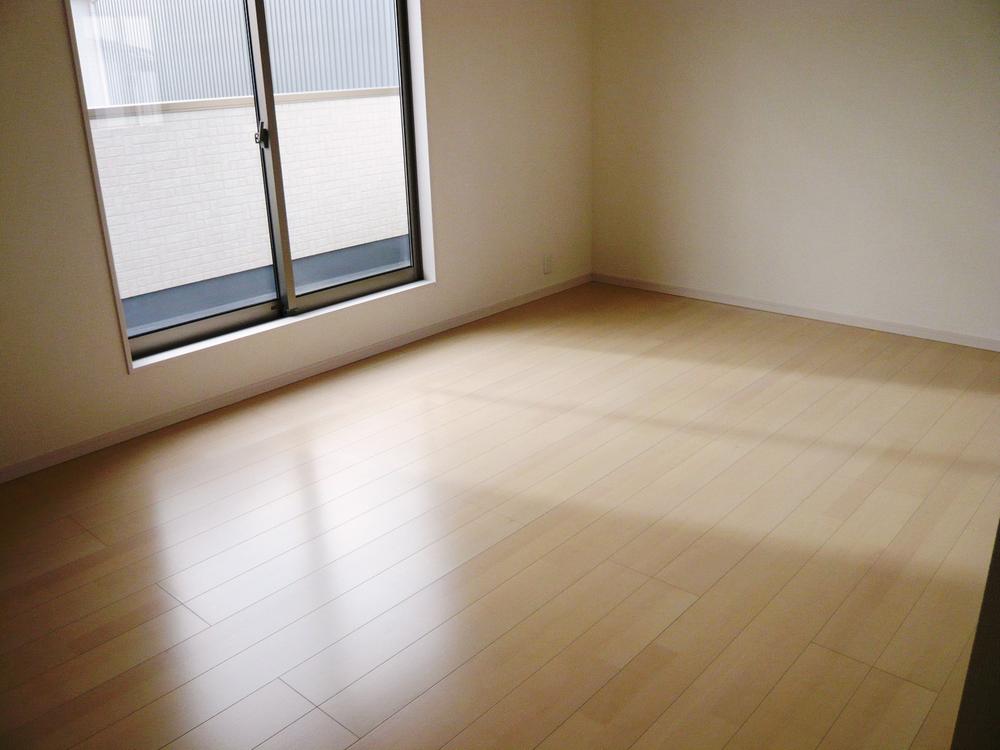 Non-living room. Indoor (12 May 2013) Shooting