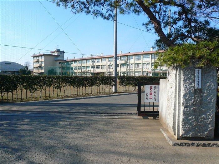 Junior high school. 1400m to Fukuhara junior high school