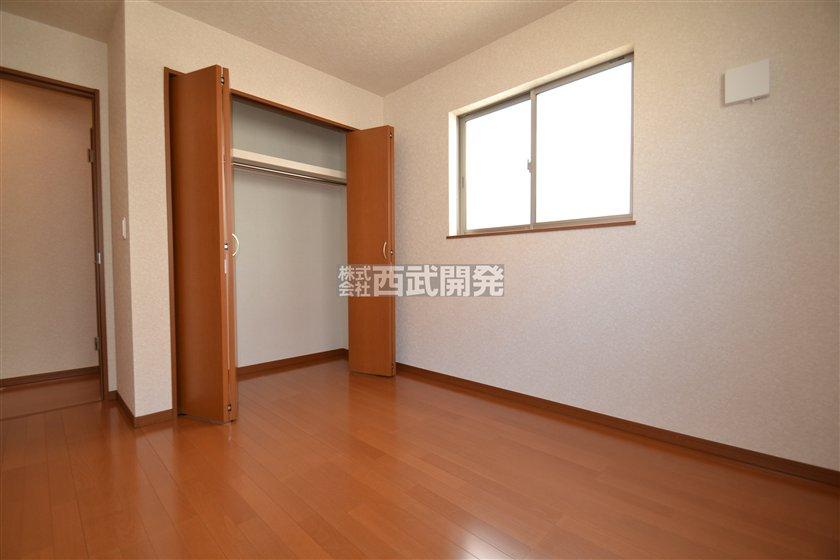 Non-living room. Indoor (11 May 2013) Shooting