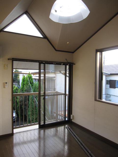 Other local. Local (11 May 2013) Shooting