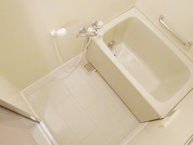 Bath. Bathroom (with reheating)