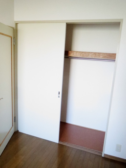 Receipt. Western-style housing