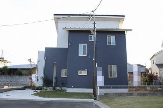 Local appearance photo. Local (11 May 2013) Shooting