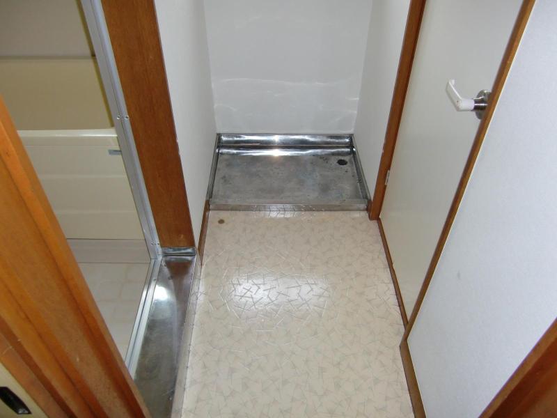 Other room space. Dressing room