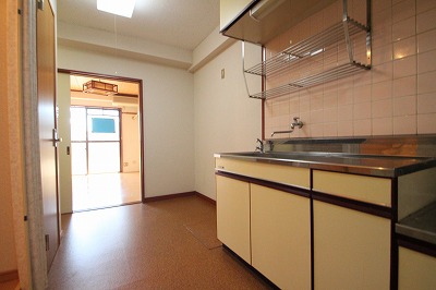 Living and room. Apamanshop Tsurugashima shop TEL: 049-233-7511