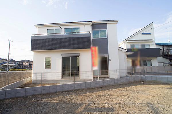 Local appearance photo. Closeness local convenient station 8-minute walk to commute (12 May 2013) Shooting