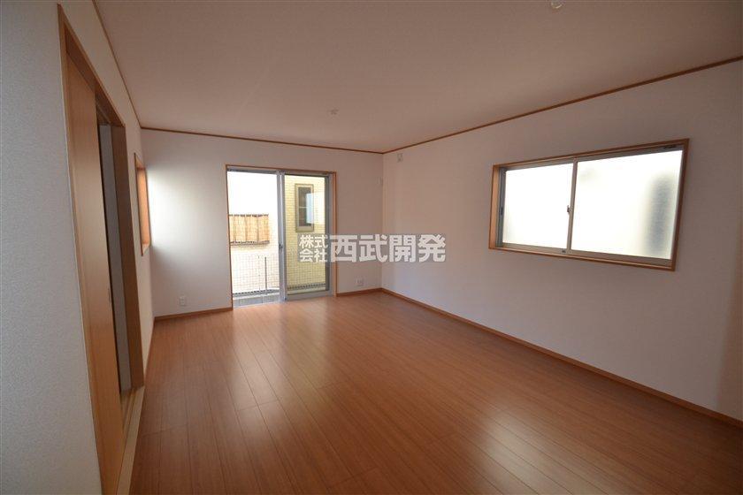 Living. Indoor (10 May 2013) Shooting