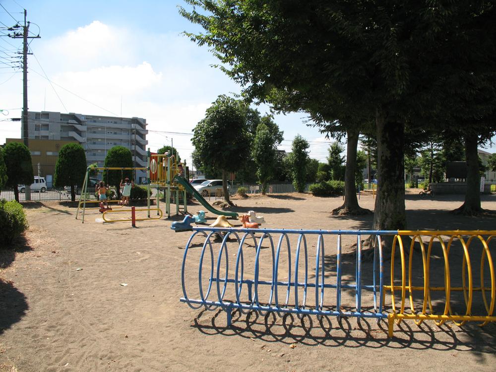 park. Namikishin the town park About 100m