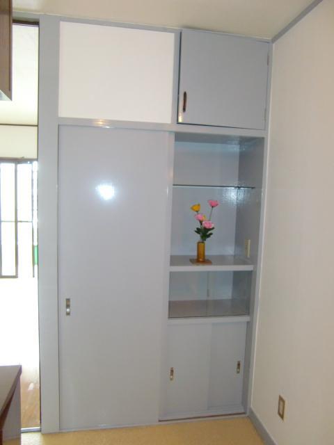 Receipt. Entrance before storage