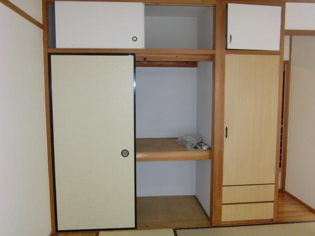 Receipt. Japanese-style storage