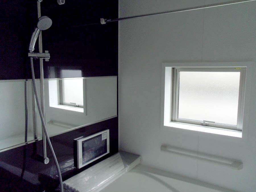 Bathroom. Was building completed. Such as the actual image from per yang, We have to wait all the time so you can see directly.