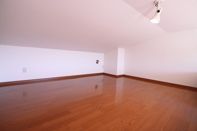 Receipt. Also in the bedroom in the vast loft with a fan of the size 6 tatami than ◎