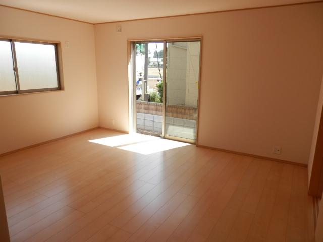 Living. 7 Building site (December 2013) Shooting