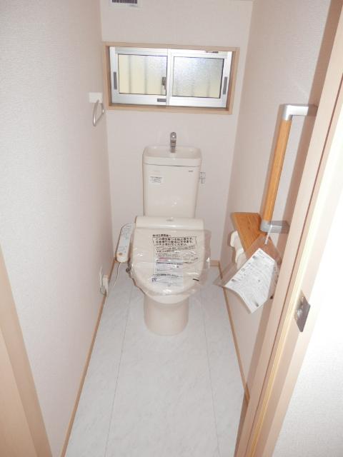 Toilet. 7 Building site (December 2013) Shooting