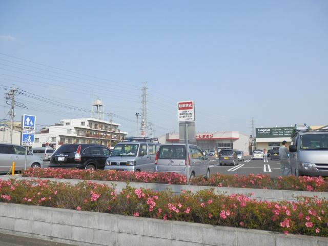 Shopping centre. 2051m to Fashion Center Shimamura Asahimachi shop