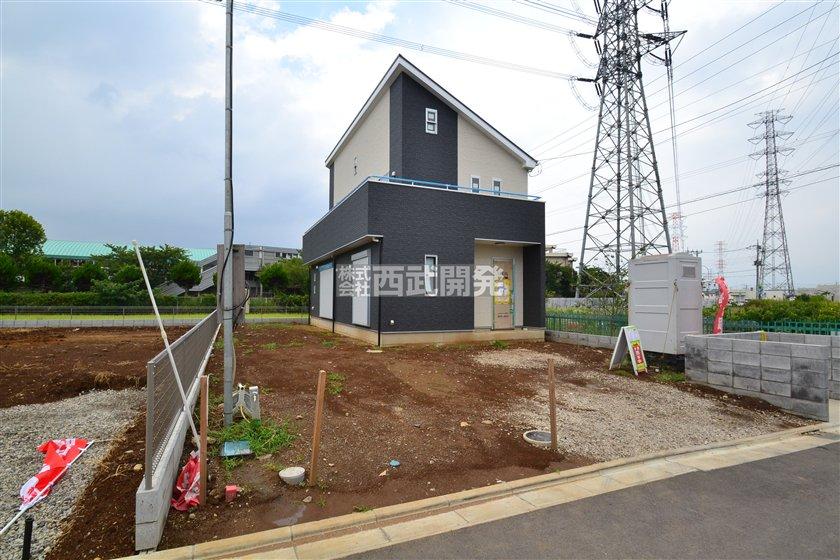 Local photos, including front road. Local (September 2013) Shooting