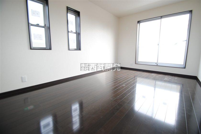 Non-living room. Indoor (September 2013) Shooting