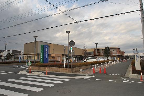 Government office. 750m up to higher-order civic center