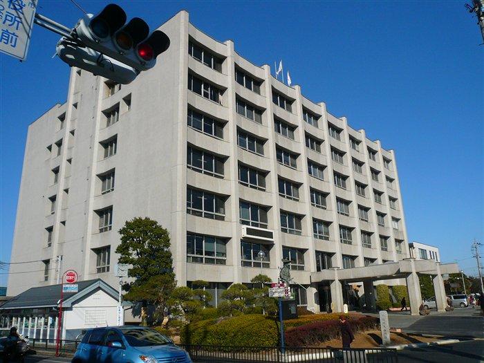 Government office. 800m to Kawagoe city hall