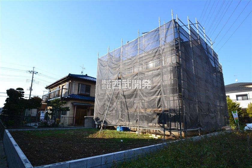 Local appearance photo. Local (11 May 2013) Shooting