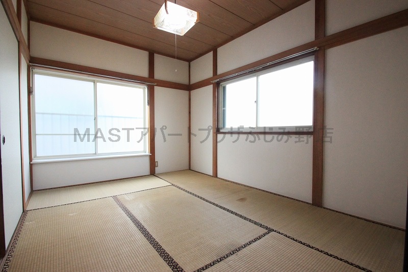 Other room space.  ■ Same apartment It is similar to photo