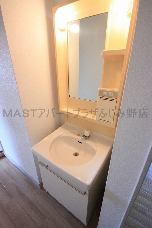 Washroom.  ■ Same apartment It is similar to photo