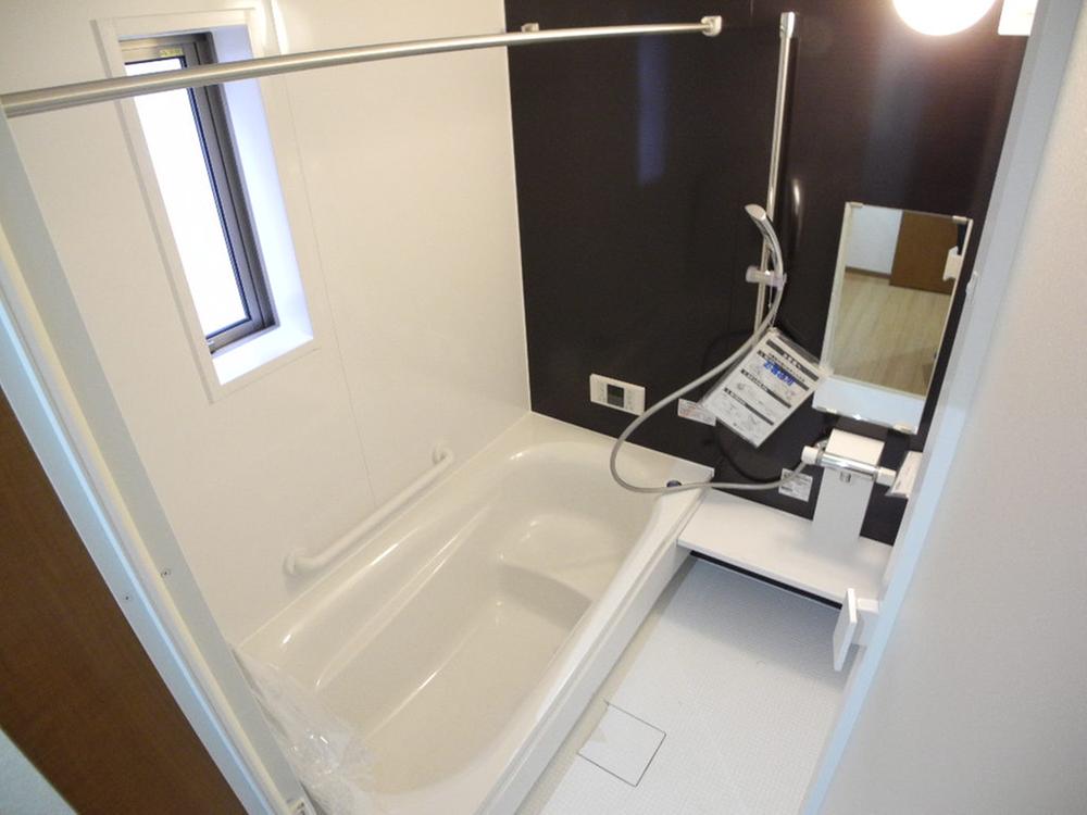 Bathroom. Indoor (12 May 2013) Shooting