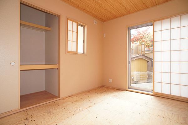 Non-living room. Building 2