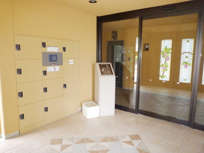 Entrance. ☆ auto lock, With home delivery BOX ☆