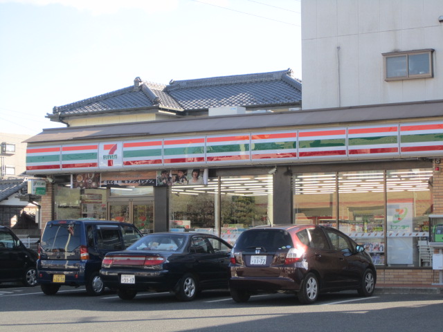 Convenience store. Seven-Eleven Kawagoe Senba-cho 2-chome up (convenience store) 934m