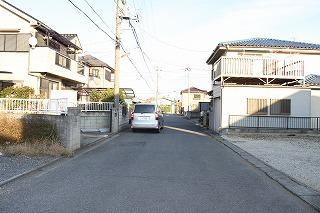 Local photos, including front road. Local (11 May 2013) Shooting