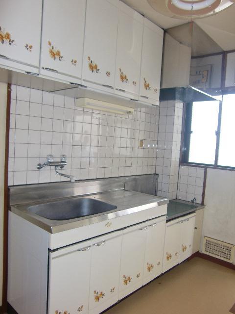 Kitchen. Kitchen