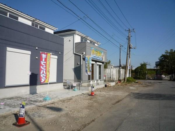 Local photos, including front road