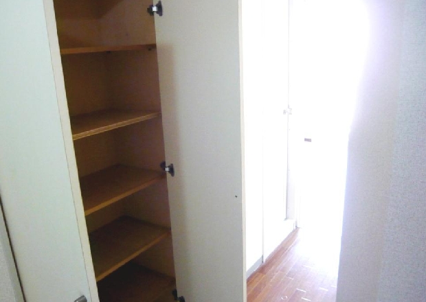 Receipt. Separate reference is a picture