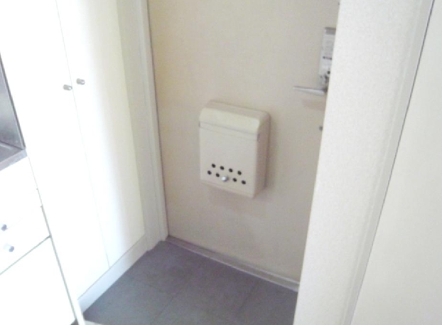 Entrance. Separate reference is a picture