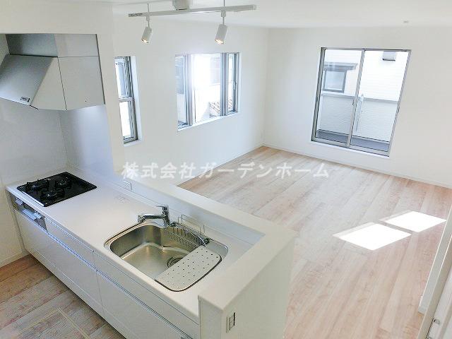 Living.  ■ Shine in a quiet residential area, Designer house. You can stay in a space of relaxation and fine moments. Certainly once please visit ■ 