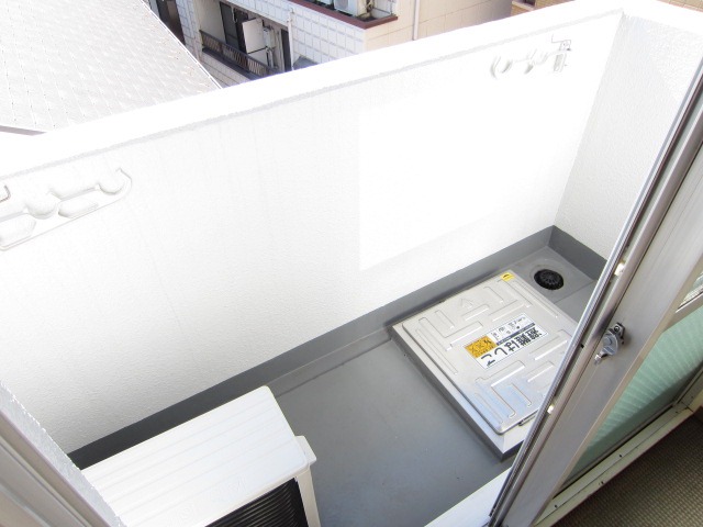 Balcony. South-facing balcony is good per yang