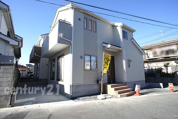 Local appearance photo. 1 Building