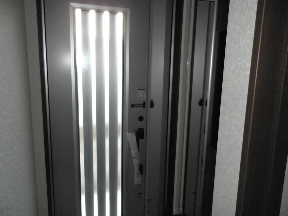 Entrance. Local (11 May 2013) Shooting