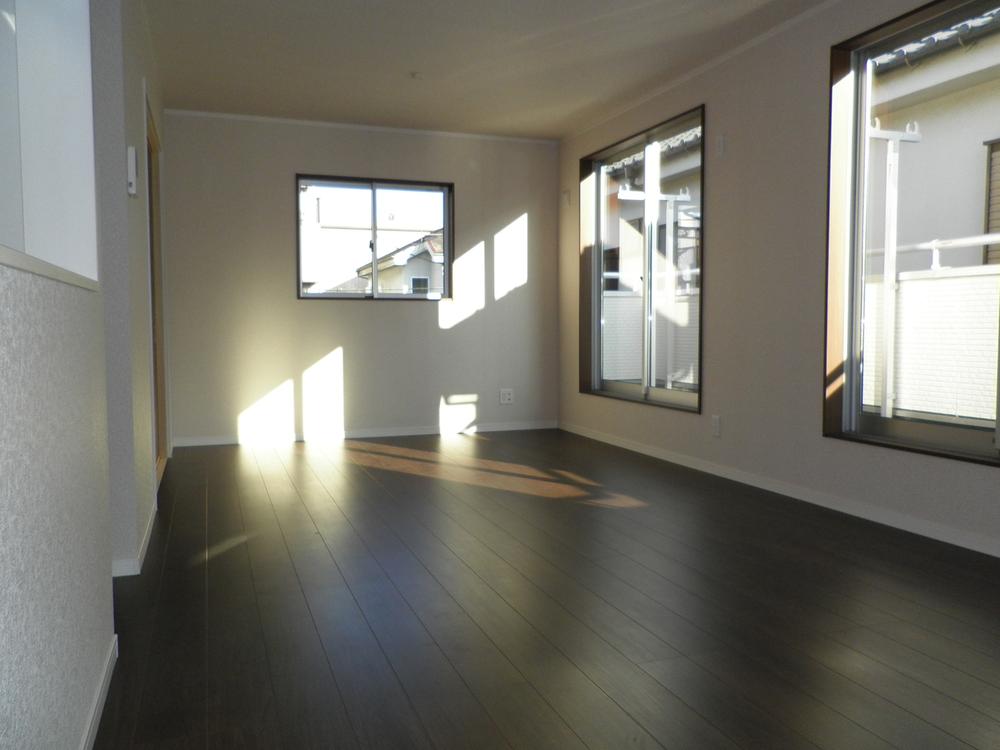 Non-living room. Indoor (11 May 2013) Shooting