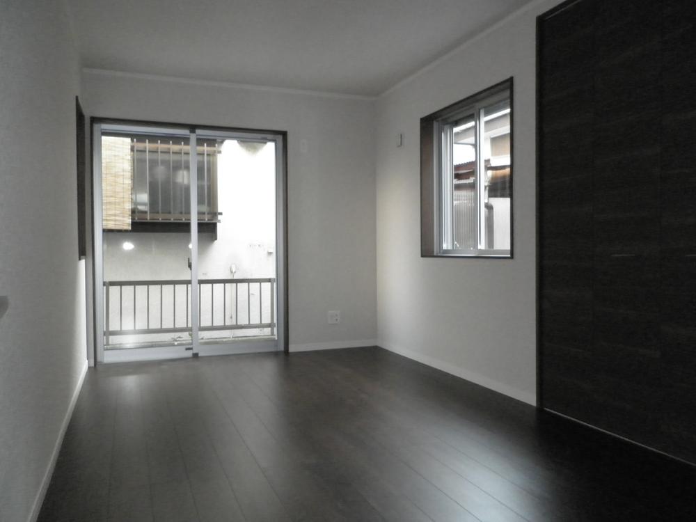 Non-living room. Indoor (11 May 2013) Shooting